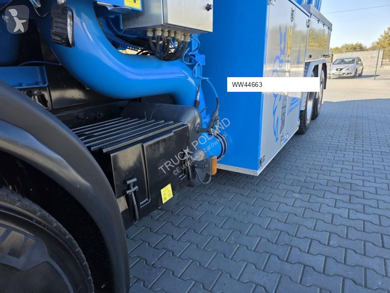 Utilaje pentru drumuri Scania Larsen FlexVac 311