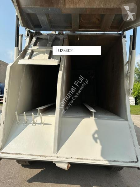 Silniční stroje Scania MOL PUSHER 2000 CBD