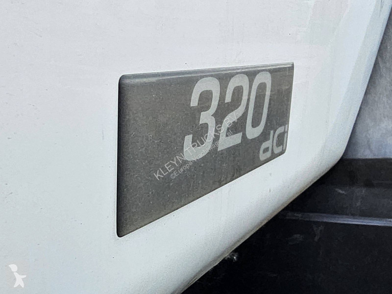 Silniční stroje Renault PREMIUM 320