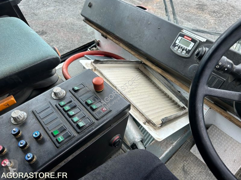 Utilaje pentru drumuri Bucher Schoerling...