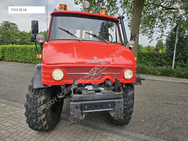 آلة لصيانة الطرق Mercedes 353 K2