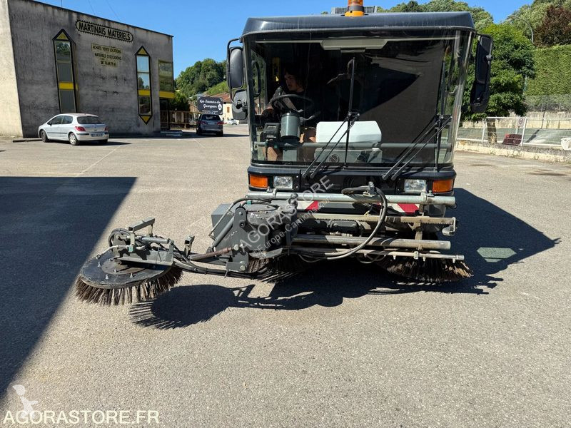 Utilaje pentru drumuri  C 560