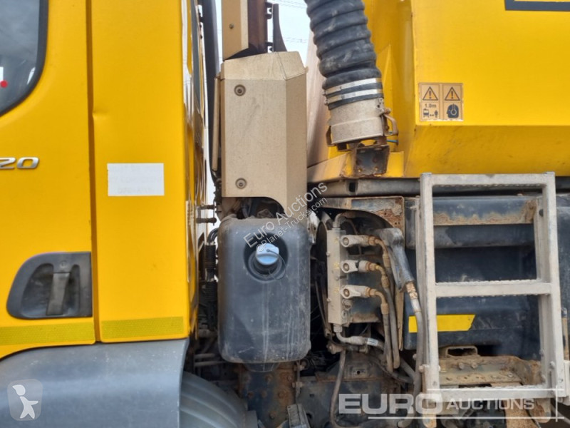 Utilaje pentru drumuri  LF220