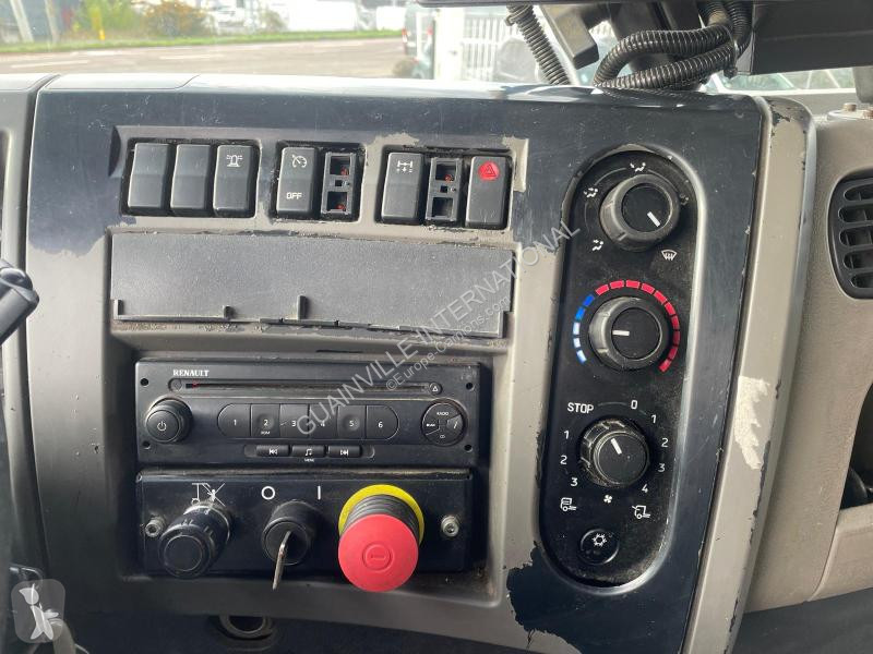 آلة لصيانة الطرق Renault 310.19 DXI