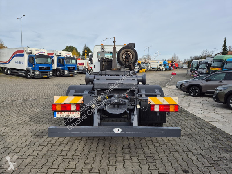 Пътнопочистваща техника Mercedes Axor 1833 4X4...