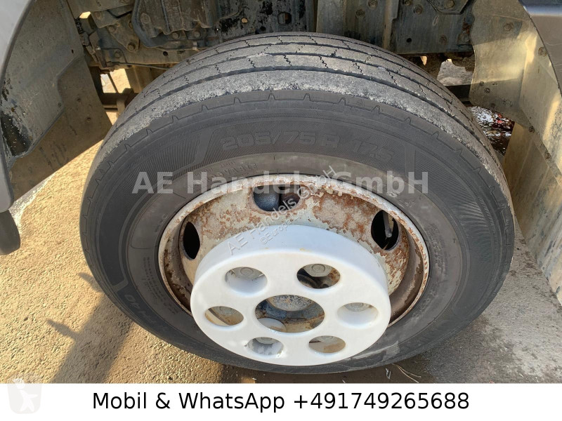 آلة لصيانة الطرق Mitsubishi FUSO 7C15 BROCK...