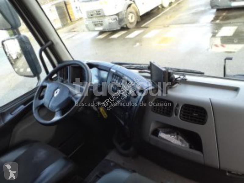 آلة لصيانة الطرق Renault ejes 6x2*4 D320.26...