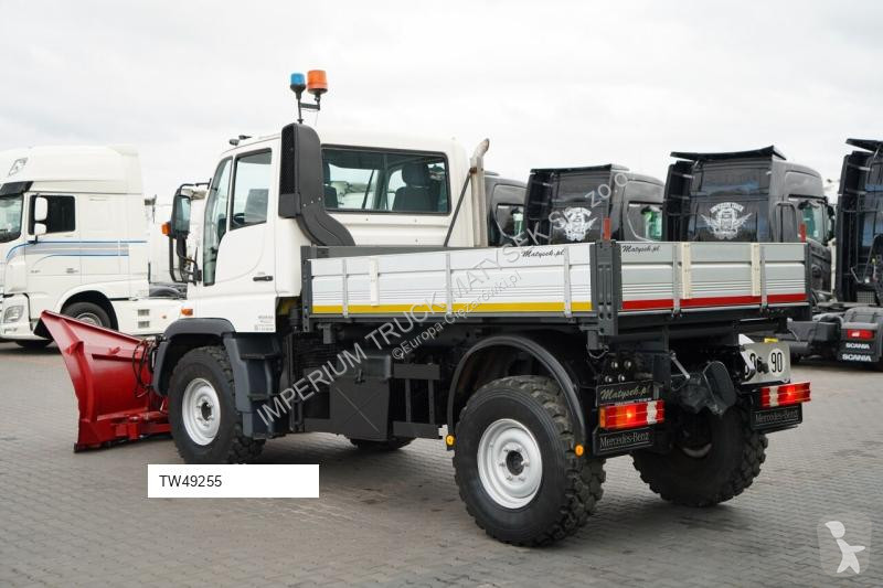 Útfenntartó-és-karbantartógép Mercedes UNIMOG...