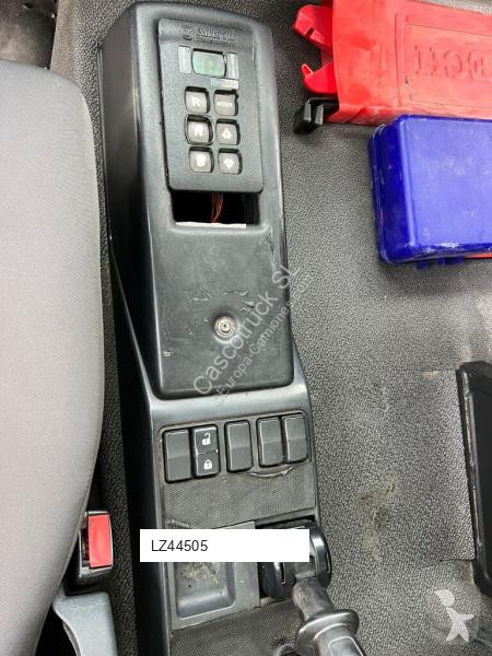 آلة لصيانة الطرق Renault BASURERO 320