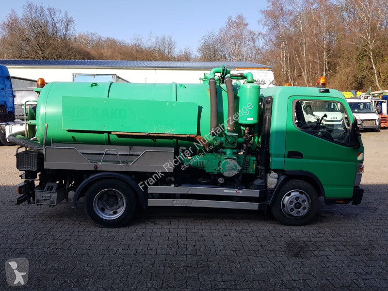 آلة لصيانة الطرق Mitsubishi Fuso Saugwagen,...