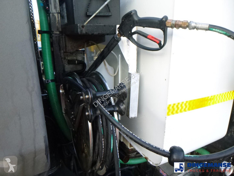 آلة لصيانة الطرق Iveco ML150E22 4x2 Scarab...