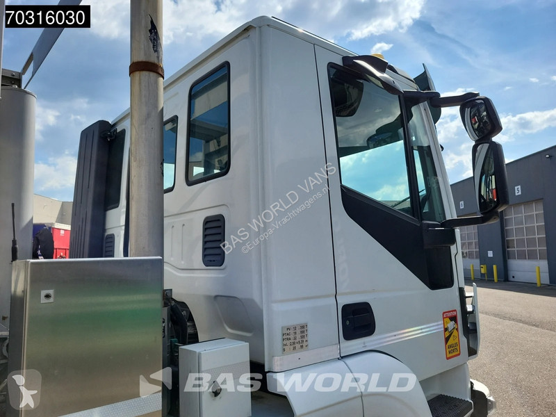 آلة لصيانة الطرق Iveco 330 4X2 Slaughter waste...