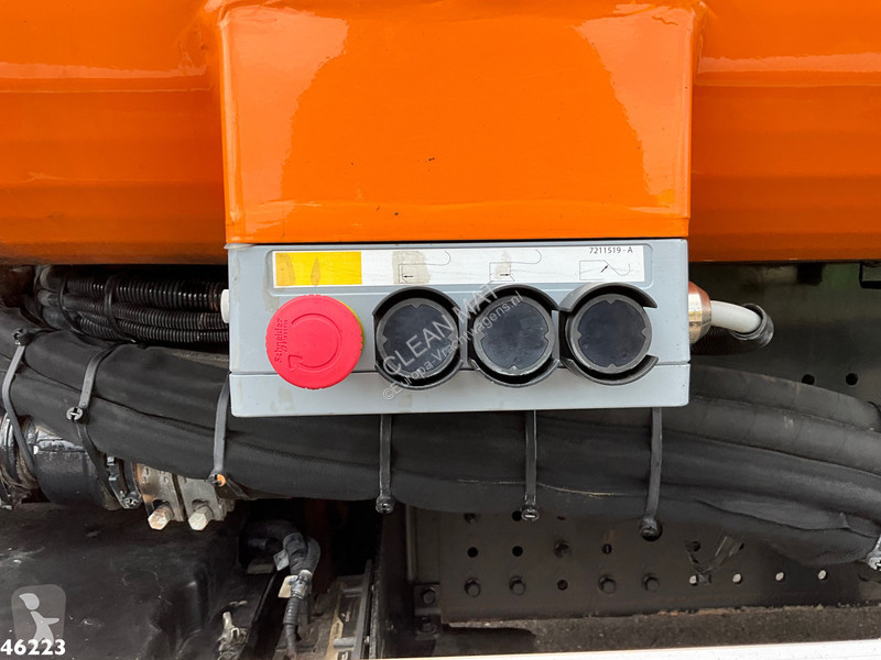 آلة لصيانة الطرق Fuso 9C18 Euro 6 Zoeller 7m³...