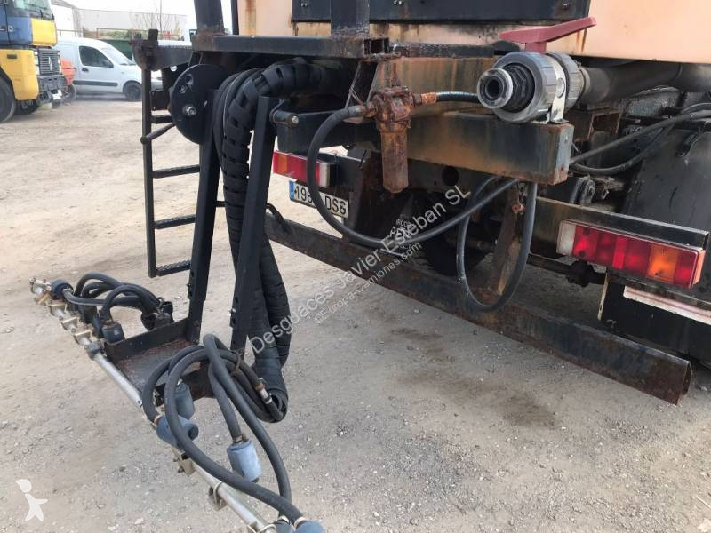 Engin de voirie Iveco