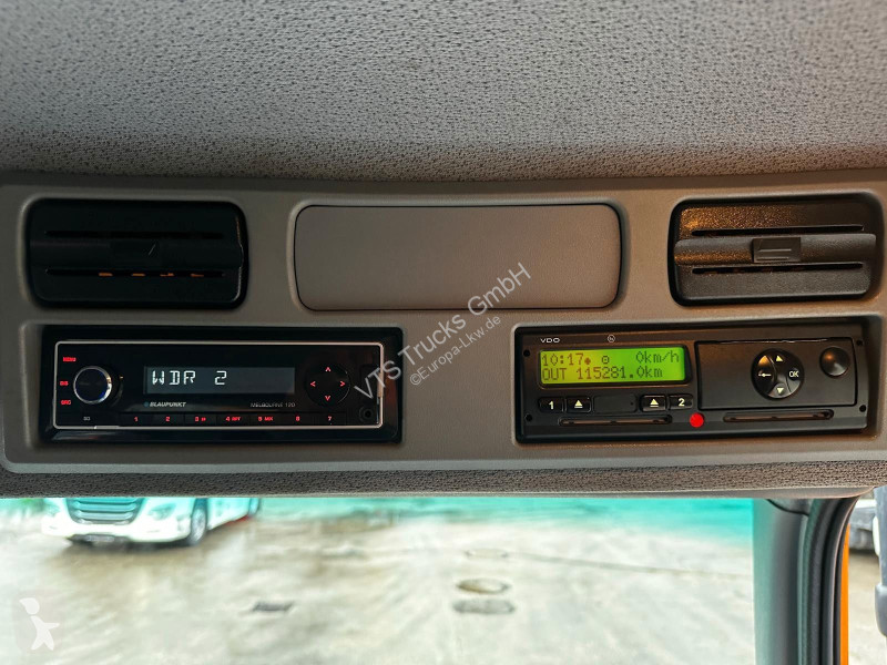 آلة لصيانة الطرق Mercedes 1518 4x2 Bucher...