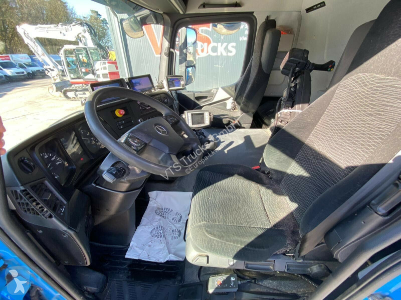 Engin de voirie Mercedes 2533 EU6 Zoeller...