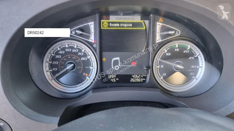 آلة لصيانة الطرق DAF LF 230