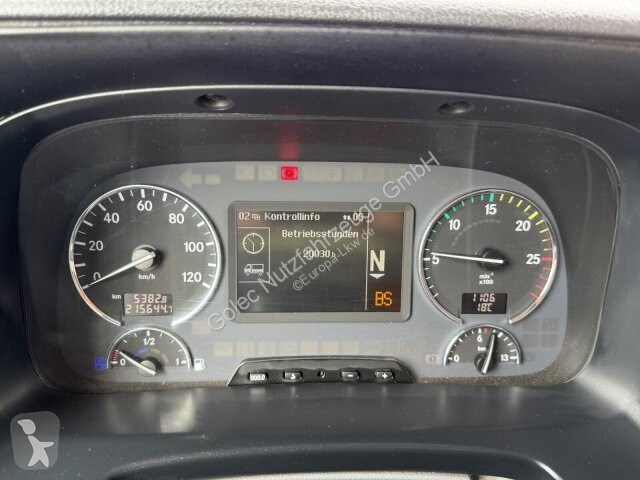 آلة لصيانة الطرق Mercedes Actros 2641...