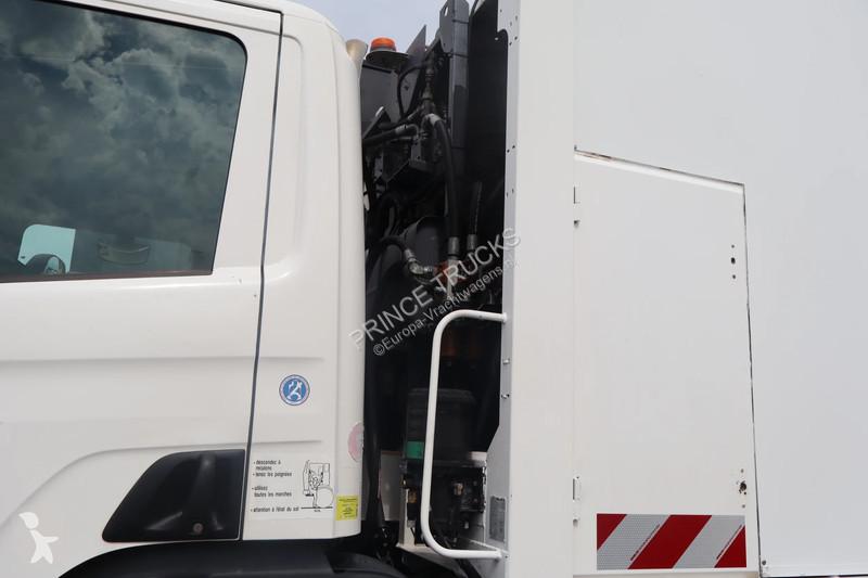 Engin de voirie Scania 320 * EURO5 * 6X2 *