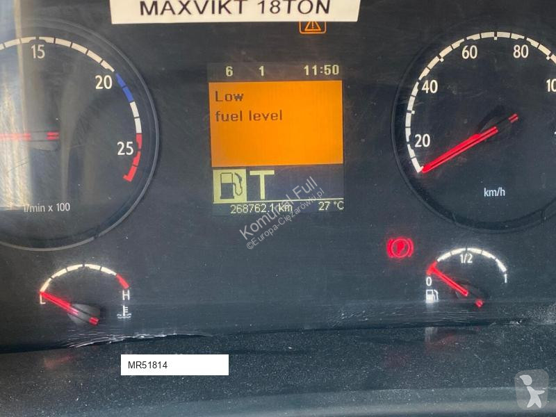 Engin de voirie Scania KG-2B