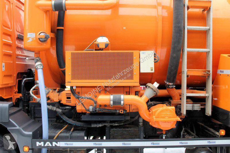 Engin de voirie MAN 26.340 6x2 Müller 13m³ Saug...