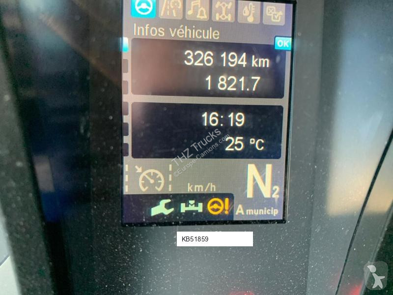 Engin de voirie Mercedes 2543