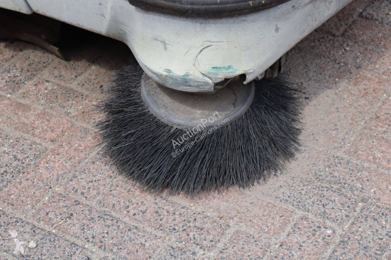Vehículo de limpieza viaria  TK1000S