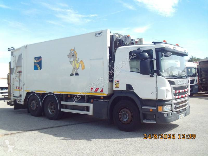 Engin de voirie Scania