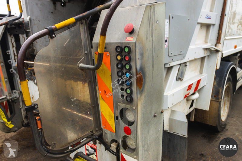Gemeentevoertuig Renault 270 dXi FAUN CONTAINER...
