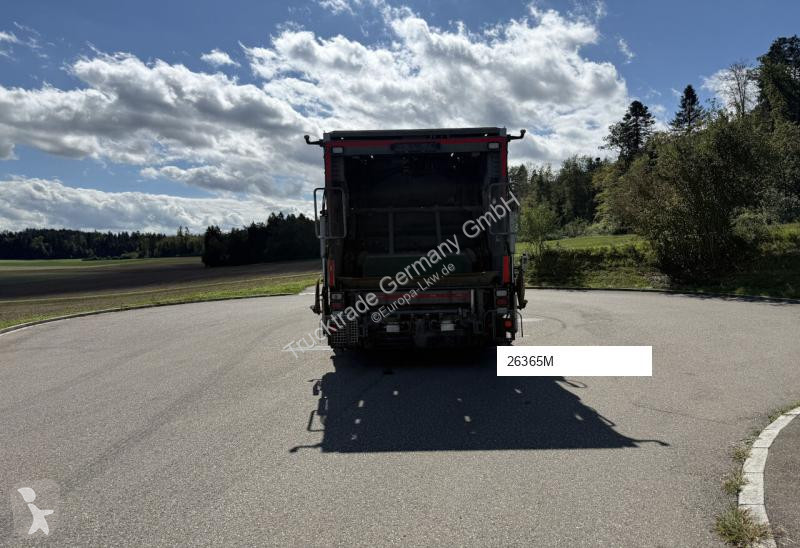 Vehículo de limpieza viaria Mercedes 2635