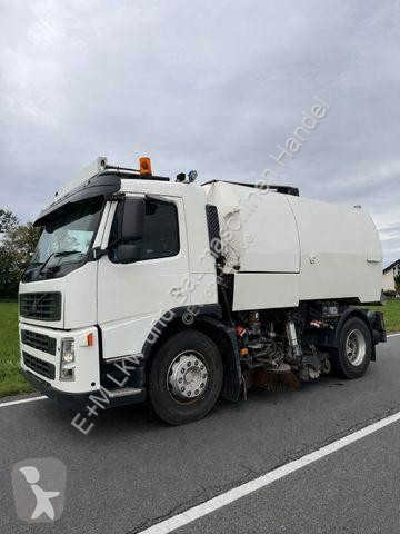 Коммунальная техника  Volvo FM 9 4X2 KEHRMASCHINE