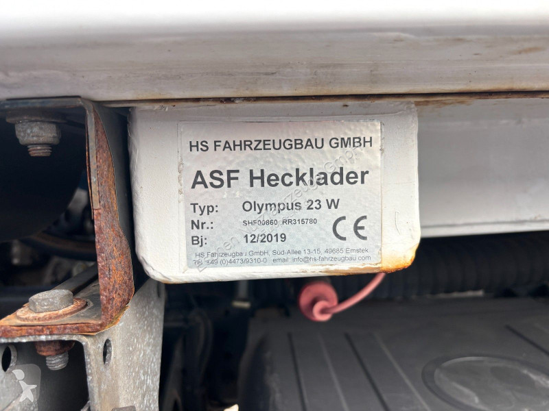 Vehículo de limpieza viaria Mercedes 2533 L*HS...