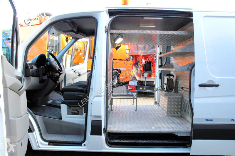 آلة لصيانة الطرق Mercedes 316 CDI 1m² F&F...