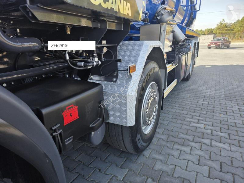 Engin de voirie Scania LARSEN FlexVAC 311P...