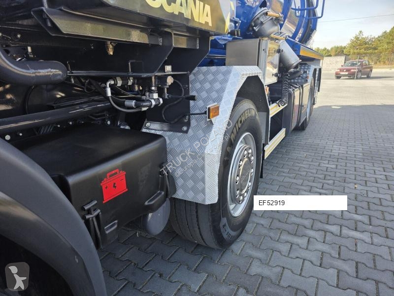 Gemeentevoertuig Scania LARSEN FlexVAC 311P...