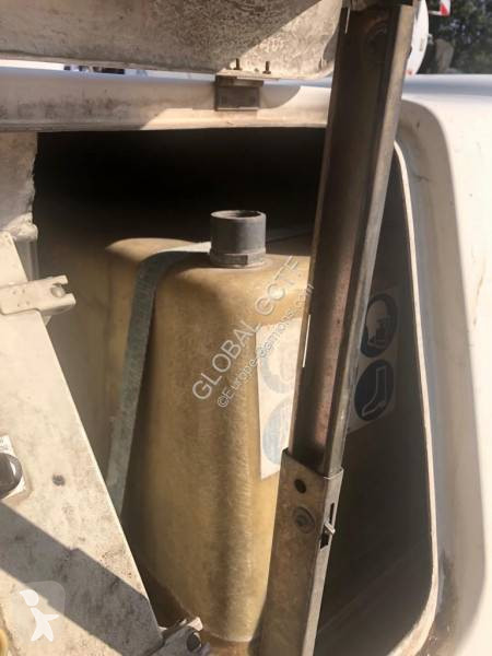 Veículo de limpeza / sanitário de estrada Toyota