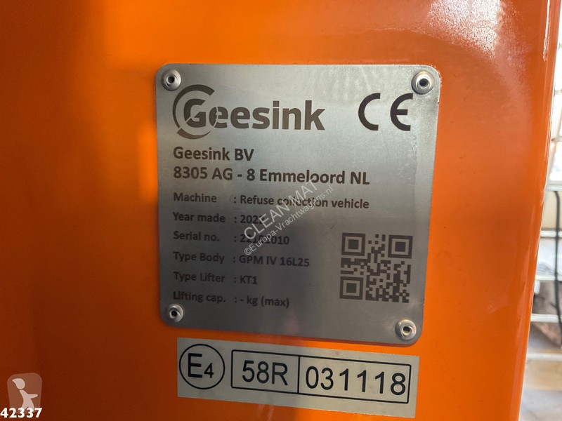 Vägmaskiner DAF FAN  340 Hiab 23 Tonmeter...