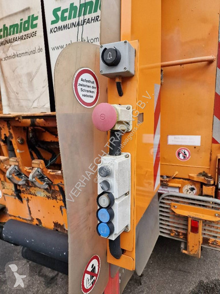 Utilaje pentru drumuri Mercedes 2628