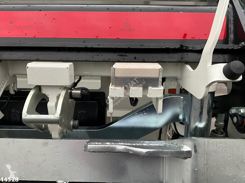 Vägmaskiner DAF G XB 260 Zoeller 14m³ met Jama...