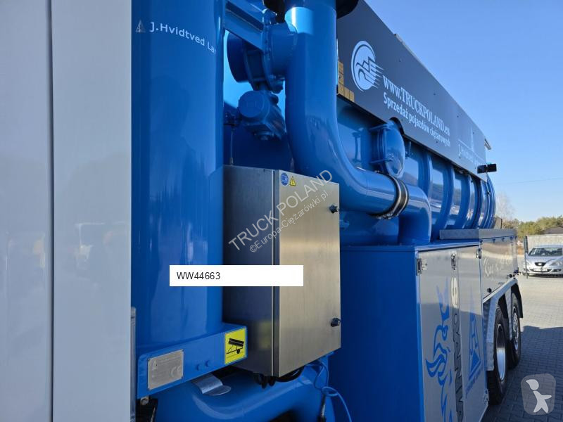 Utilaje pentru drumuri Scania Larsen FlexVac 311