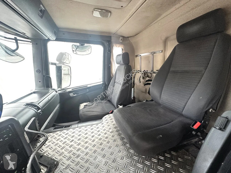 Silniční stroje Scania 230 6X2 / Essieu...