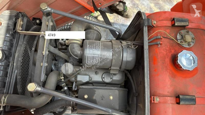 Silniční stroje Kubota F2400