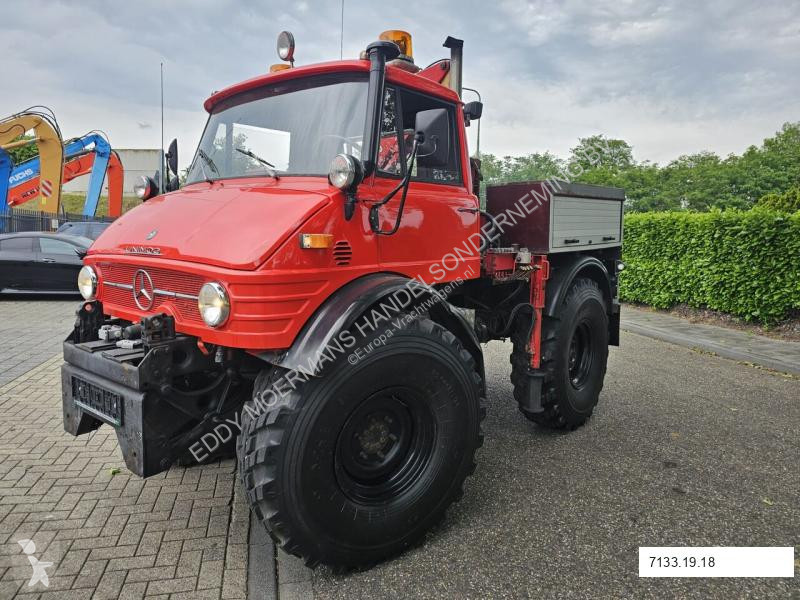 آلة لصيانة الطرق Mercedes 353 K2