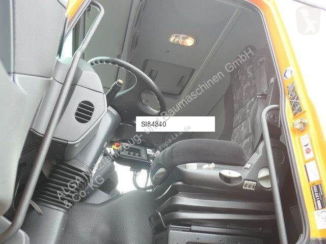 Silniční stroje Mercedes 2032 A 4x4, Bucher...