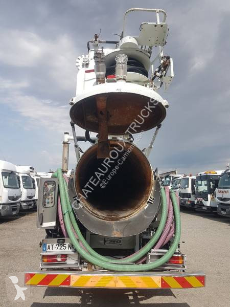 Engin de voirie Renault