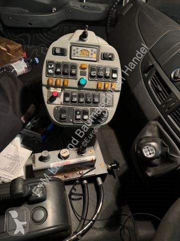Veículo de limpeza / sanitário de estrada Iveco...