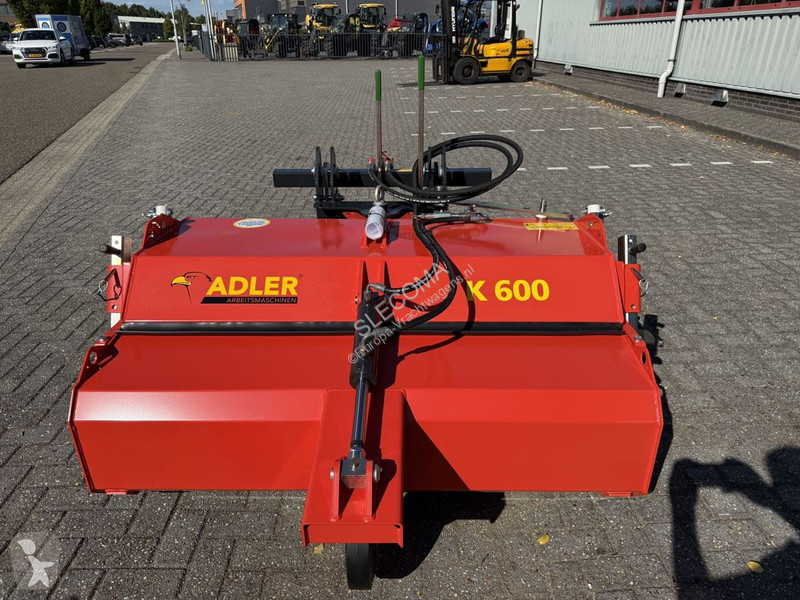 آلة لصيانة الطرق  K600-150 Veegmachine