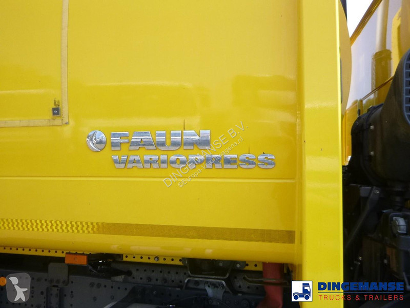 آلة لصيانة الطرق Mercedes 2633 6x4 RHD Euro 5...