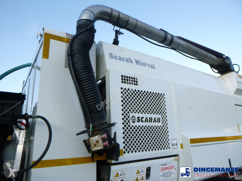 آلة لصيانة الطرق Iveco ML150E22 4x2 Scarab...