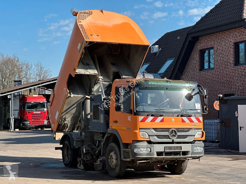 آلة لصيانة الطرق Mercedes 1324 LKO 4x2 Schmidt...